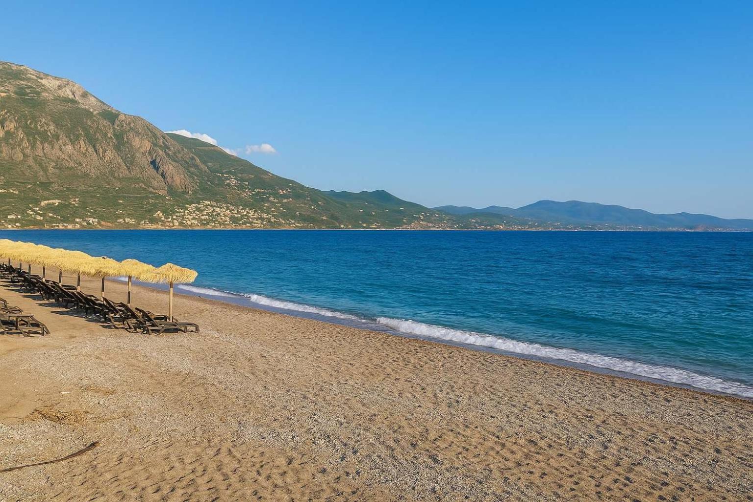 Stylish Seaside - Fully Equipped, Big Terrace Kalamata